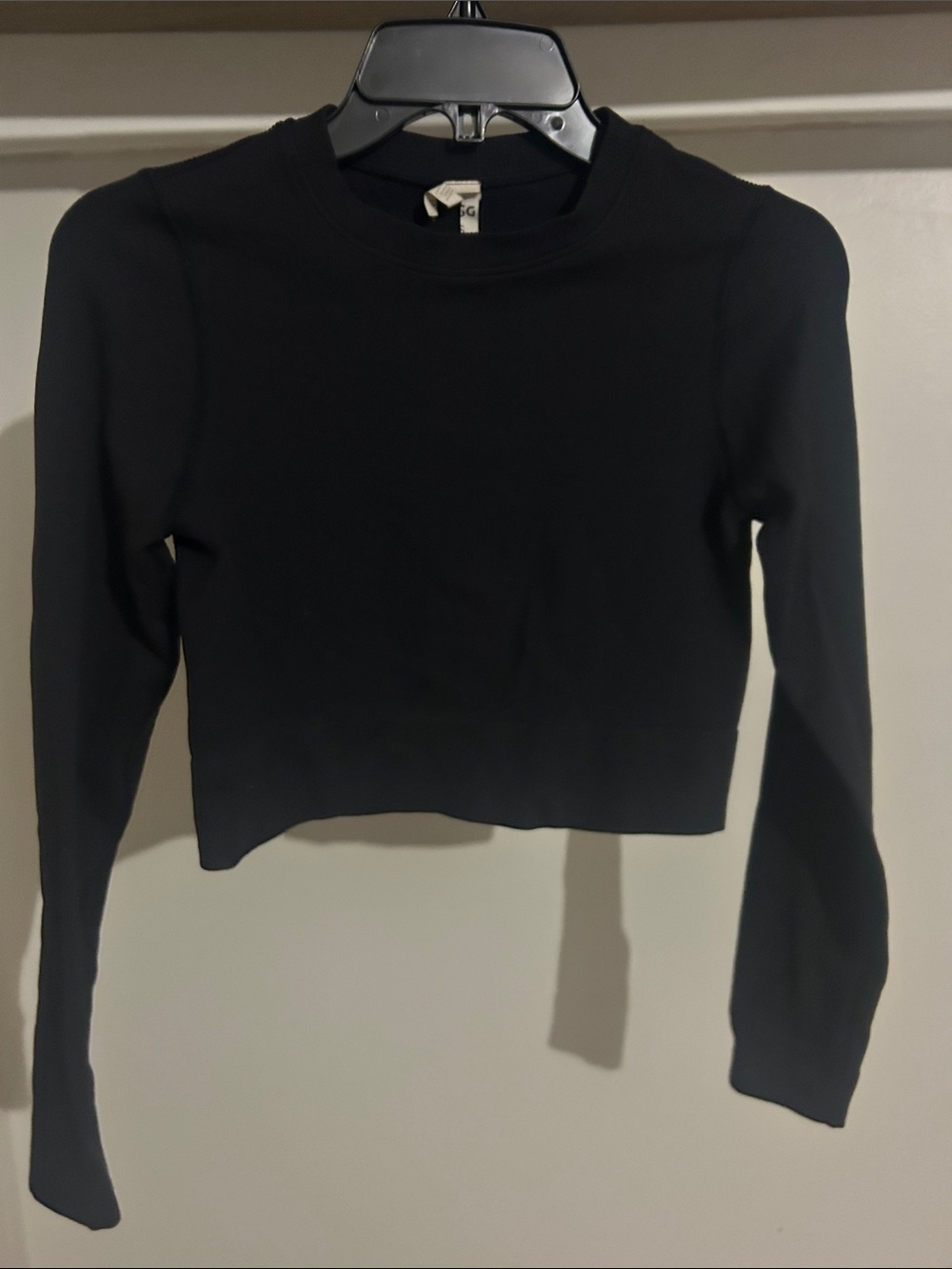 DSG Black Long Sleeve Cropped Crewneck Top